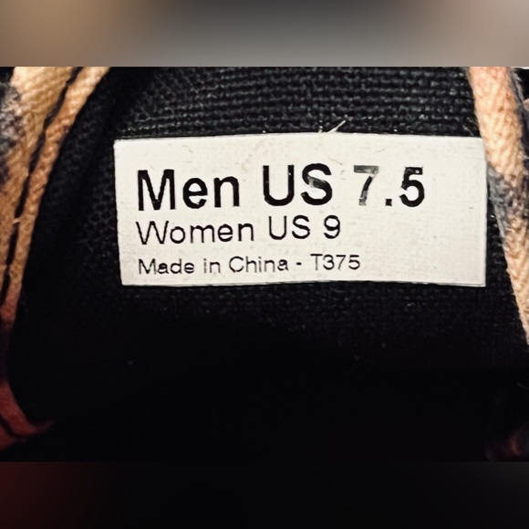 Vans Cheetah Print Women’s Size 9 - Picture 6 of 6